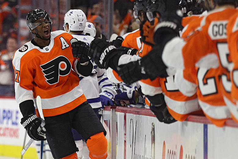 Wayne Simmonds revient aux Flyers de Philadelphie pour annoncer la cérémonie de retraite